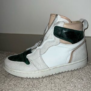 Nike Air Jordan 1